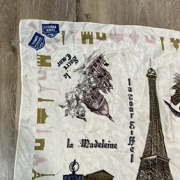 Womens paris scarf - silk - 27in x 25 in. - Picture 4 of 4